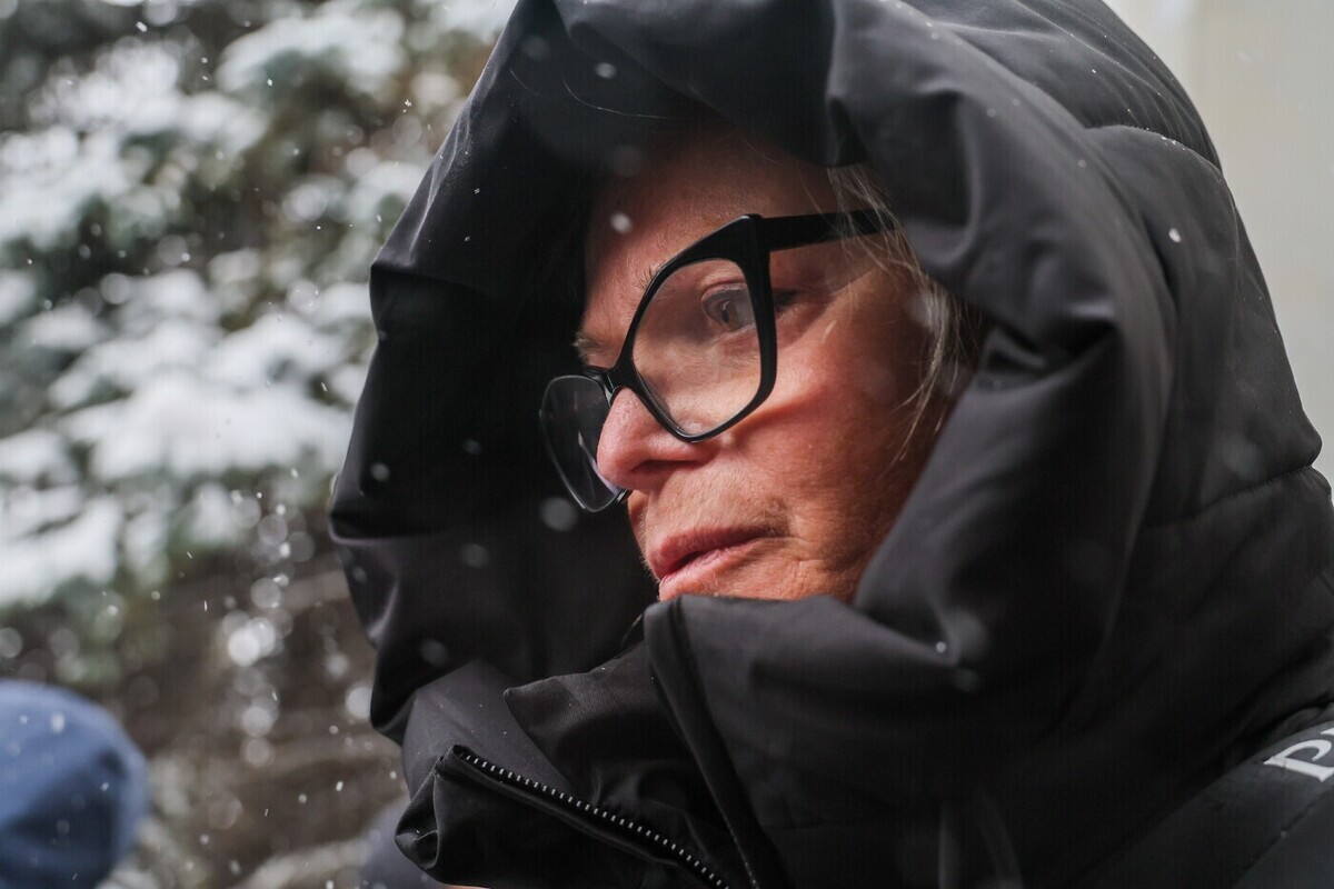 Долина анонсировала новую песню после потери квартиры в Москве