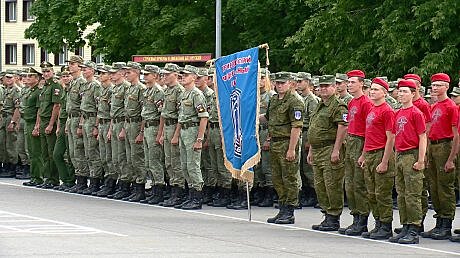 В Пензе завершилась первая смена оборонно-спортивного лагеря «Гвардеец»