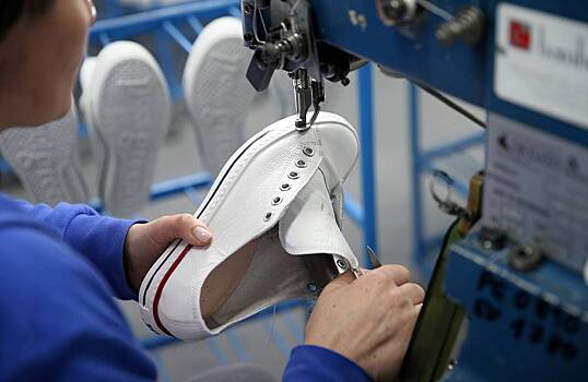 Названа замена ушедшим из России европейским брендам обуви