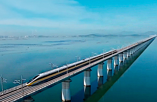 В Китае успешно испытали самый быстрый в мире поезд