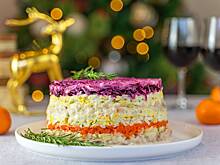 Россиянам рассказали про сроки годности новогодних блюд