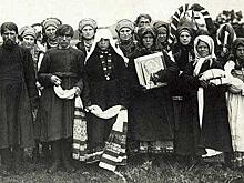 Зачем русские вбивали осиновые колья в углы дома