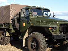 В чем основное отличие грузовиков Урал-375 и Урал-4320?