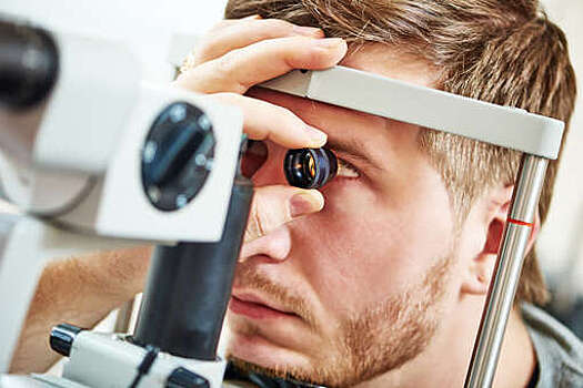 В Нью-Йоркском университете сообщили о первой пересадке человеку целого глаза