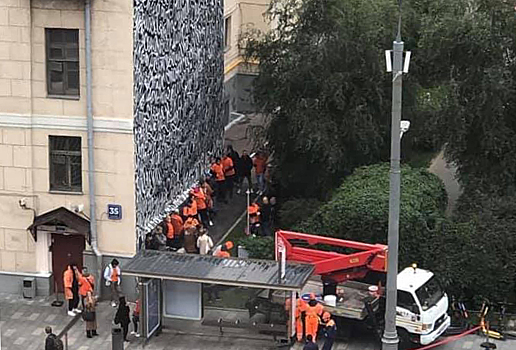 В Москве начали закрашивать граффити с именами пропавших детей