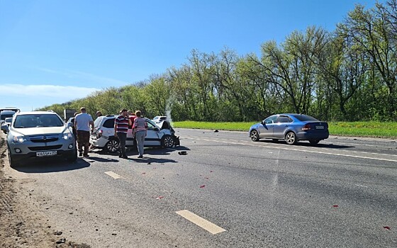 В аварии в Рыбновском районе на трассе М-5 погиб один человек, трое пострадали