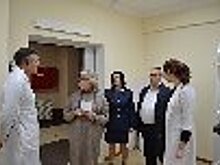 Председатель Общественного совета при УФСИН России по г. Москве Елена Зеленова и член Общественного совета при ФСИН России Илья Аристов с рабочим визитом посетили следственный изолятор №6