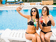 Может загореться, взорваться. Как уберечь смартфон в жару