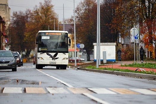 В Московском районе после жалоб пассажиров поменяли схему движения несколько автобусов