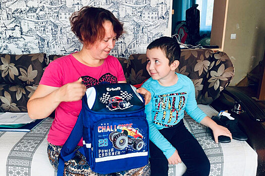 В Удмуртии матери вернули "школьные" деньги, списанные приставами