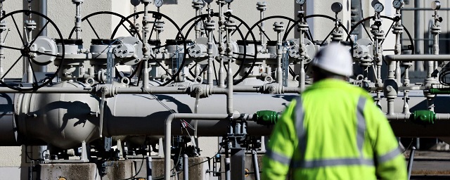 Bloomberg: ФРГ сможет заместить трубопроводный газ из России на СПГ только к 2026 году