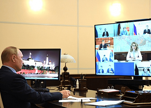 Владимир Путин провел совещание о санэпидемобстановке и готовности системы здравоохранения к осенне-зимнему периоду
