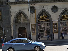 Полиция искала бомбу у театра Андрея Миронова в Петербурге