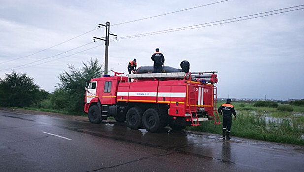 Жителей красноярского поселка эвакуировали из-за паводка