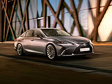 Две компании приостановили поставки автомобилей в Россию