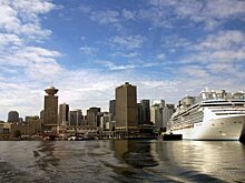 Канада на год продлила запрет на заход в свои воды круизных лайнеров