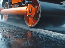 Провал в асфальте на улице Зорге в Ростове устранят 7 мая