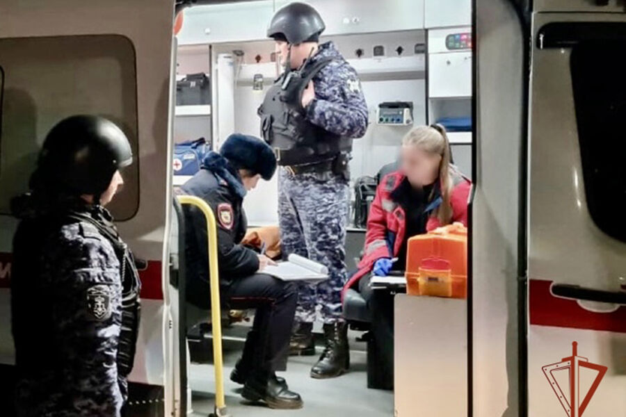 В Омске пьяный пациент ударил ножом фельдшера скорой помощи