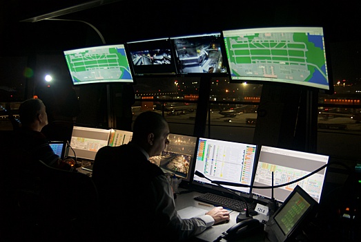 Новый год с переносом: Пулково, Калининград и юг России стали главными очагами задержек рейсов