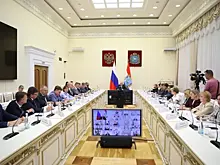Андрей Бочаров на стратегической сессии обсудил итоги работы облкоммолодежи