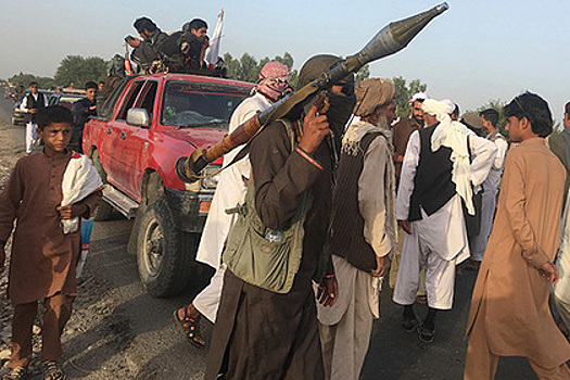 Талибы «отметили» перемирие захватом военной базы