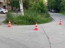 Автомобиль сбил двух велосипедисток в Балахне