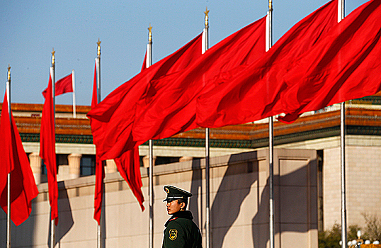 Выборы без избирателей: Китай меняет руководство страны