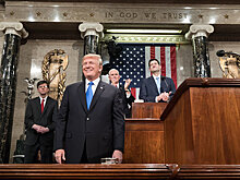 Выдворяя дипломатов, Трамп наносит очередной ответный удар по России