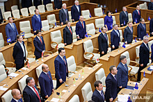 Единороссы наполовину обновят фракцию в свердловском парламенте