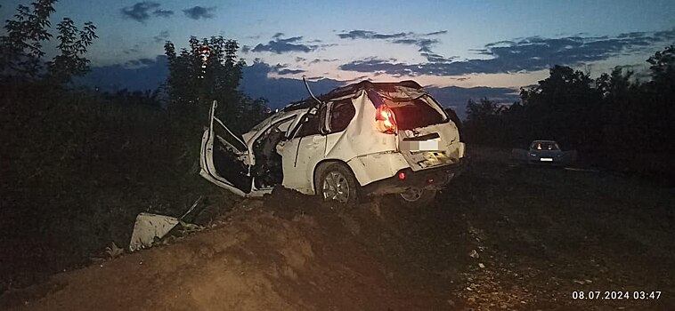 В Новоорском районе пьяный водитель опрокинул авто в кювет