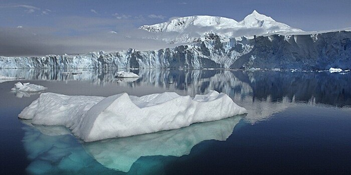 В Антарктиде нашли «прыгающий» ледник размером с Францию