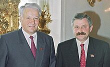 Кем были соперники Ельцина на выборах 1993 года