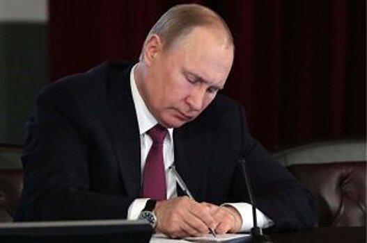 Путин отметил необходимость покрыть расходы учреждений культуры