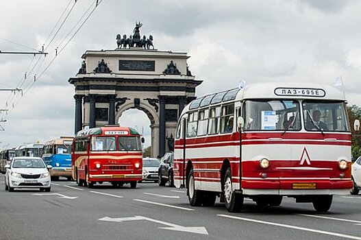 В Москве прошла генеральная репетиция парада старинной техники