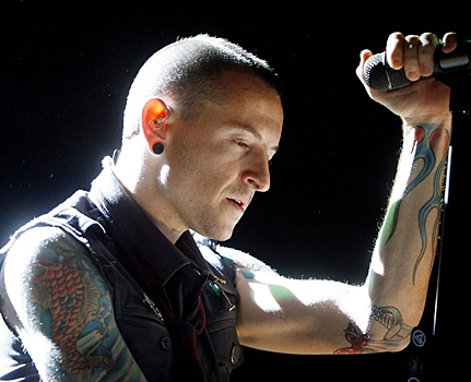 Поклонников Linkin Park приглашают на вечер памяти Честера Беннингтона