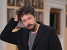 «Гармония — в тишине»: Режиссер Сафонов о главной мысли обновленных «Мещан»