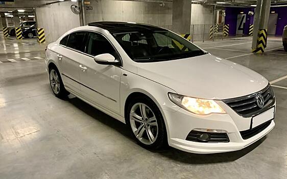 Неформатный седан: обзор VW Passat CC I