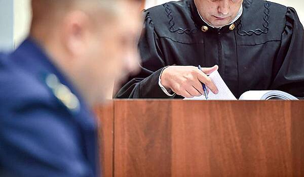 Напавших на Российский центр науки и культуры в Киеве осудили заочно