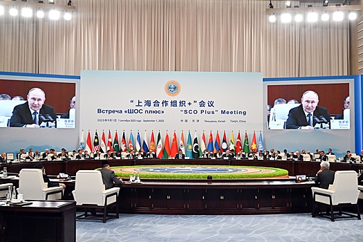 Ушаков: Украинская тема обсуждалась в кулуарах саммита ШОС в Китае