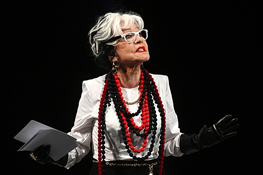 Вера Алентова должна была сегодня выйти на сцену Театра им. Пушкина