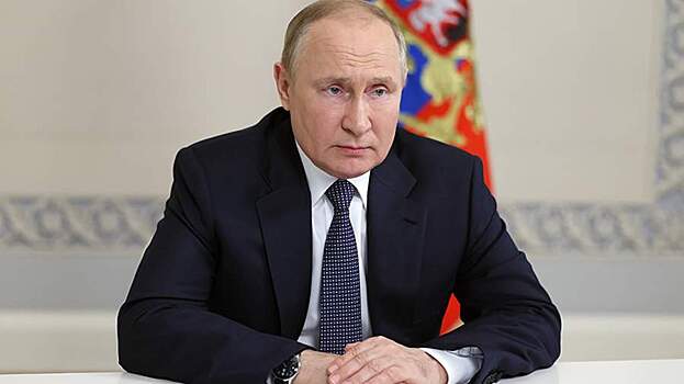 Путин заявил о необходимости развивающейся политической системы