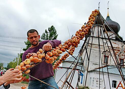 Луков день в 2025 году: дата, история, традиции и приметы праздника