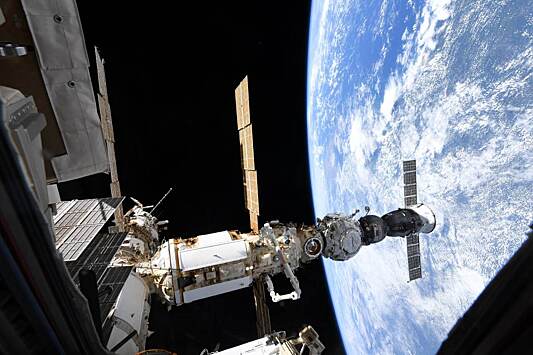 США заплатили в рублях за полёт астронавта на российском корабле
