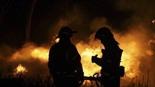 Власти Киева заявили о возгорании предприятия в Днепропетровской области