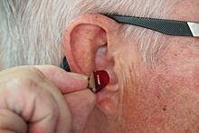 Ученые: слуховые аппараты снижают риск развития слабоумия