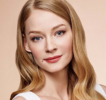 Отдых на яхте: Светлана Ходченкова похвасталась роскошной фигурой