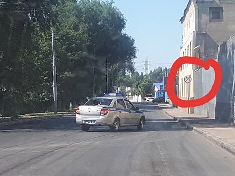 С Емлютина запретили любимый водителями поворот к Рабочей