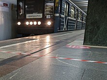 Почему не сокращают количество поездов в метро