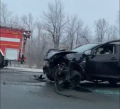 Под Самарой в аварии погибли 2 человека и 3 пострадали