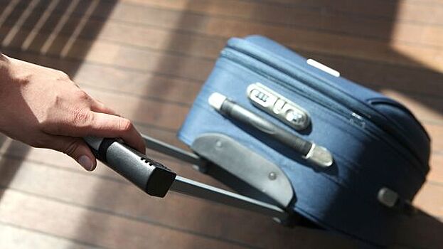 Туристка больше месяца не может вернуть потерянный багаж